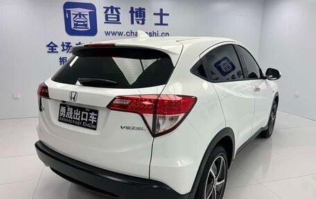Honda Vezel, 2022 год, 1 130 000 рублей, 6 фотография
