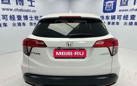 Honda Vezel, 2022 год, 1 130 000 рублей, 5 фотография