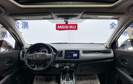 Honda Vezel, 2022 год, 1 130 000 рублей, 8 фотография