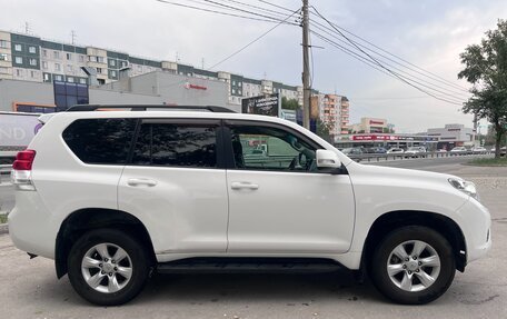 Toyota Land Cruiser Prado 150 рестайлинг 2, 2011 год, 2 500 000 рублей, 4 фотография