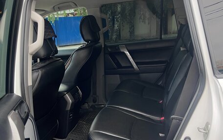 Toyota Land Cruiser Prado 150 рестайлинг 2, 2011 год, 2 500 000 рублей, 9 фотография