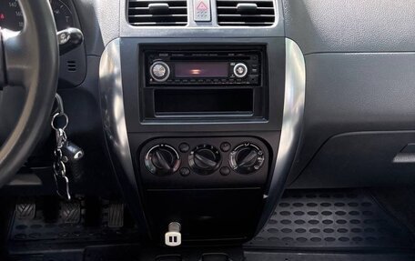 Suzuki SX4 II рестайлинг, 2008 год, 500 000 рублей, 17 фотография