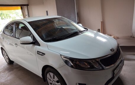 KIA Rio III рестайлинг, 2014 год, 1 000 000 рублей, 3 фотография