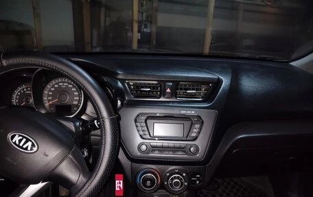 KIA Rio III рестайлинг, 2014 год, 1 000 000 рублей, 7 фотография