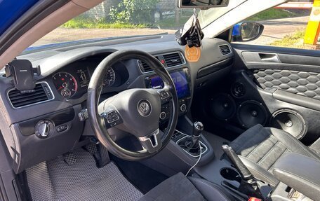 Volkswagen Jetta VI, 2012 год, 950 000 рублей, 13 фотография