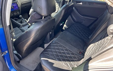 Volkswagen Jetta VI, 2012 год, 950 000 рублей, 20 фотография