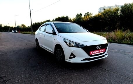 Hyundai Solaris II рестайлинг, 2021 год, 795 000 рублей, 5 фотография