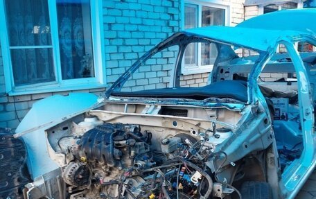 Renault Logan II, 2018 год, 300 000 рублей, 2 фотография