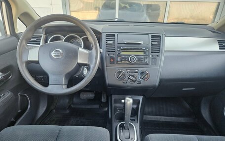 Nissan Tiida, 2010 год, 750 000 рублей, 8 фотография