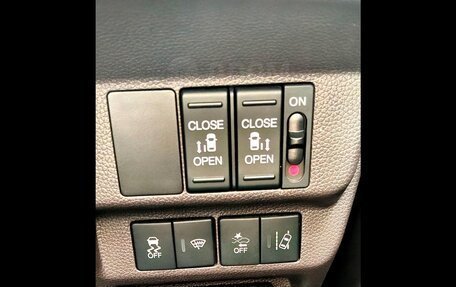 Honda Freed II, 2021 год, 2 199 000 рублей, 22 фотография