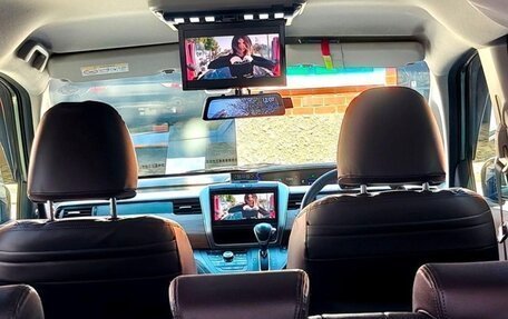 Honda Freed II, 2021 год, 2 199 000 рублей, 24 фотография