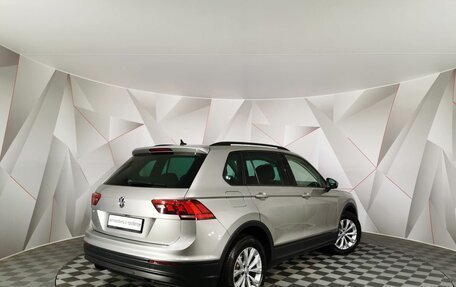 Volkswagen Tiguan II, 2019 год, 1 955 550 рублей, 2 фотография