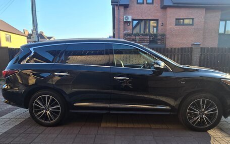 Infiniti QX60 I рестайлинг, 2019 год, 3 450 000 рублей, 3 фотография