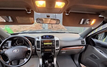Toyota Land Cruiser Prado 120 рестайлинг, 2004 год, 1 600 000 рублей, 9 фотография