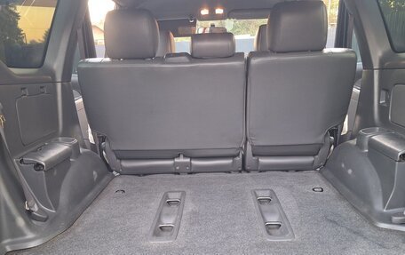 Toyota Land Cruiser Prado 120 рестайлинг, 2004 год, 1 600 000 рублей, 22 фотография