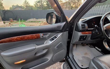 Toyota Land Cruiser Prado 120 рестайлинг, 2004 год, 1 600 000 рублей, 12 фотография