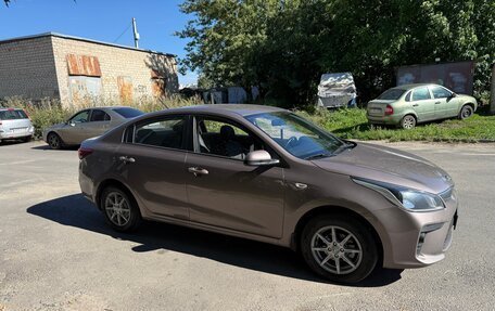 KIA Rio IV, 2018 год, 1 100 000 рублей, 10 фотография