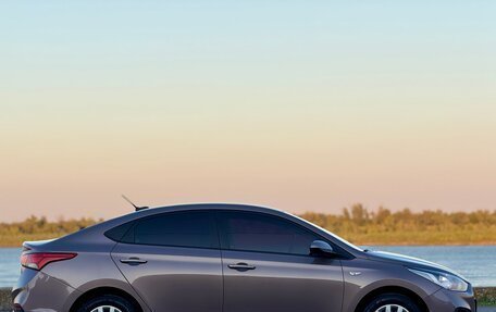 Hyundai Solaris II рестайлинг, 2017 год, 1 200 000 рублей, 3 фотография