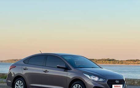 Hyundai Solaris II рестайлинг, 2017 год, 1 200 000 рублей, 2 фотография