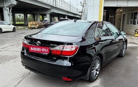 Toyota Camry, 2017 год, 2 550 000 рублей, 4 фотография