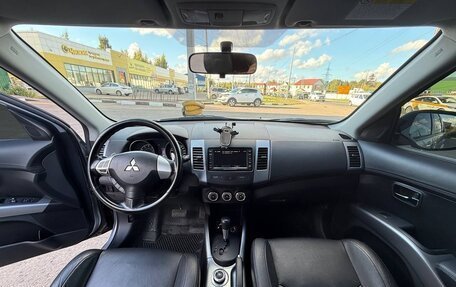 Mitsubishi Outlander III рестайлинг 3, 2010 год, 1 050 000 рублей, 9 фотография