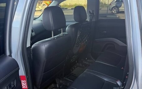 Mitsubishi Outlander III рестайлинг 3, 2010 год, 1 050 000 рублей, 11 фотография