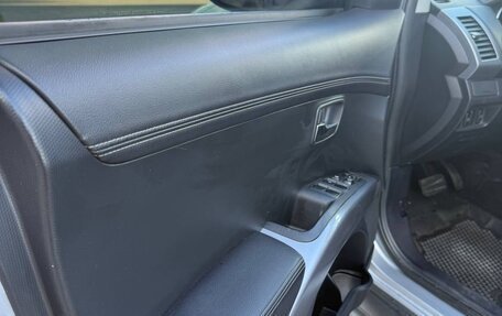 Mitsubishi Outlander III рестайлинг 3, 2010 год, 1 050 000 рублей, 16 фотография