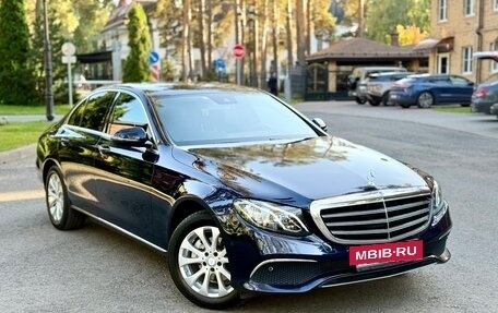 Mercedes-Benz E-Класс, 2016 год, 2 850 000 рублей, 2 фотография