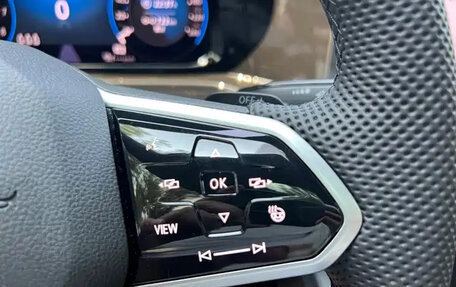 Volkswagen Golf VIII, 2022 год, 2 160 000 рублей, 15 фотография
