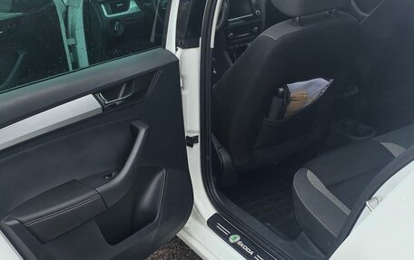 Skoda Rapid I, 2019 год, 1 450 000 рублей, 10 фотография