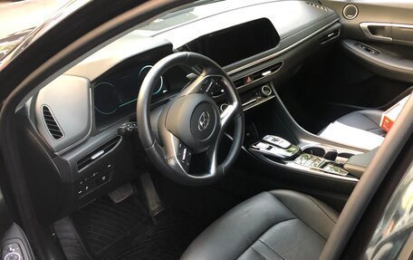Hyundai Sonata VIII, 2019 год, 2 600 000 рублей, 10 фотография
