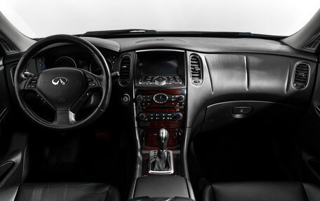 Infiniti QX50 I рестайлинг, 2013 год, 1 550 000 рублей, 14 фотография