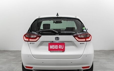 Honda Fit, 2020 год, 1 400 000 рублей, 5 фотография