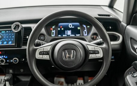 Honda Fit, 2020 год, 1 400 000 рублей, 10 фотография