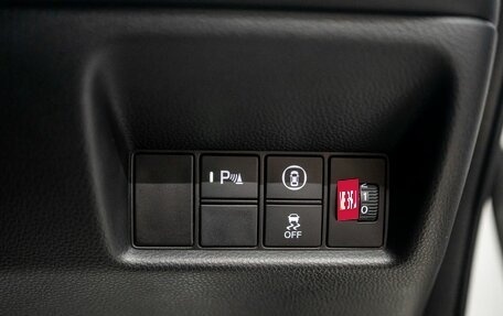 Honda Fit, 2020 год, 1 400 000 рублей, 16 фотография