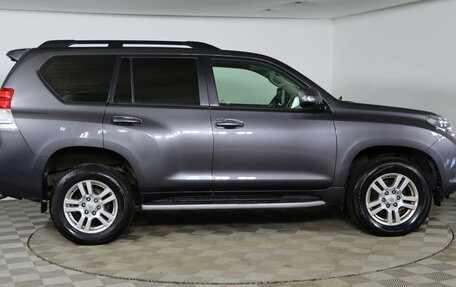 Toyota Land Cruiser Prado 150 рестайлинг 2, 2010 год, 2 529 990 рублей, 4 фотография