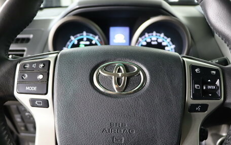 Toyota Land Cruiser Prado 150 рестайлинг 2, 2010 год, 2 529 990 рублей, 11 фотография