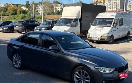 BMW 3 серия, 2018 год, 1 899 000 рублей, 3 фотография