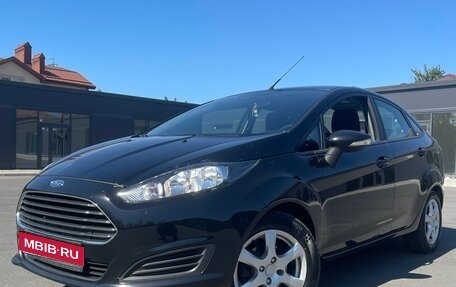 Ford Fiesta, 2015 год, 650 000 рублей, 1 фотография