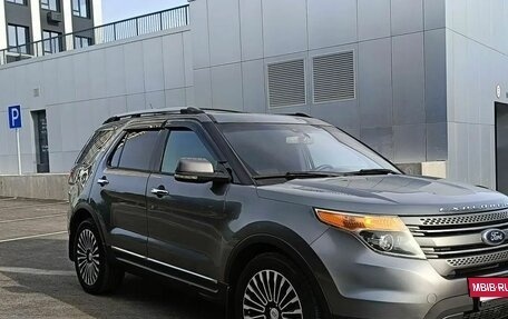 Ford Explorer VI, 2012 год, 1 950 000 рублей, 3 фотография