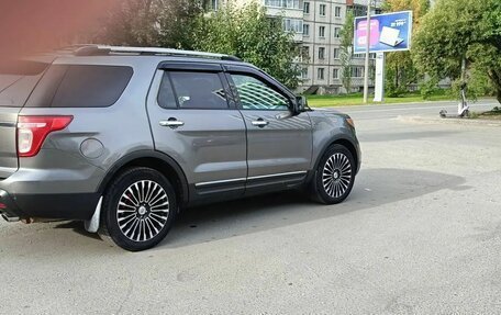 Ford Explorer VI, 2012 год, 1 950 000 рублей, 6 фотография
