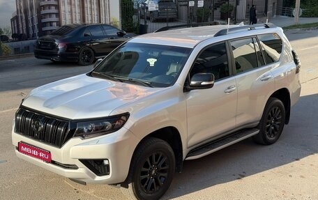 Toyota Land Cruiser Prado 150 рестайлинг 2, 2021 год, 6 400 000 рублей, 1 фотография