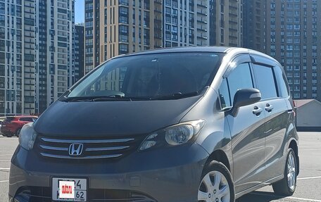 Honda Freed I, 2010 год, 895 000 рублей, 8 фотография