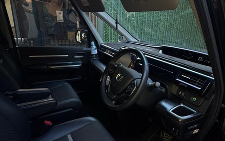 Honda Stepwgn IV, 2017 год, 2 450 000 рублей, 19 фотография