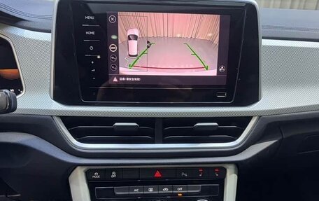 Volkswagen T-Roc I, 2023 год, 2 090 900 рублей, 14 фотография