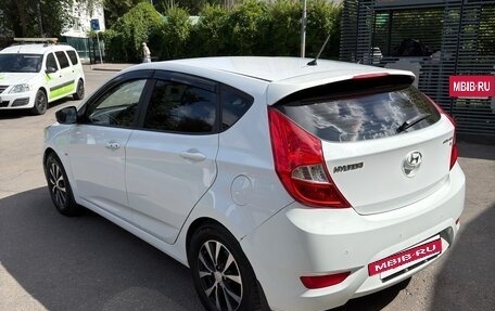 Hyundai Solaris II рестайлинг, 2012 год, 1 100 000 рублей, 6 фотография