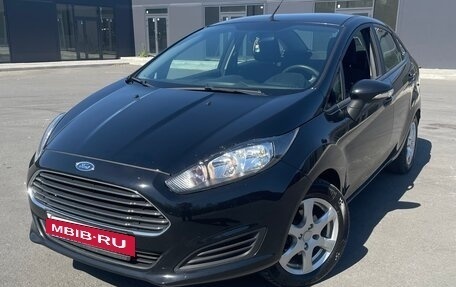 Ford Fiesta, 2015 год, 650 000 рублей, 2 фотография