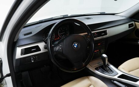 BMW 3 серия, 2011 год, 1 100 000 рублей, 10 фотография