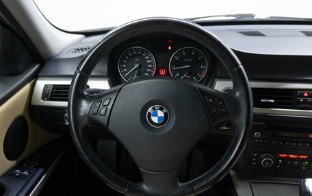 BMW 3 серия, 2011 год, 1 100 000 рублей, 18 фотография
