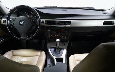 BMW 3 серия, 2011 год, 1 100 000 рублей, 17 фотография